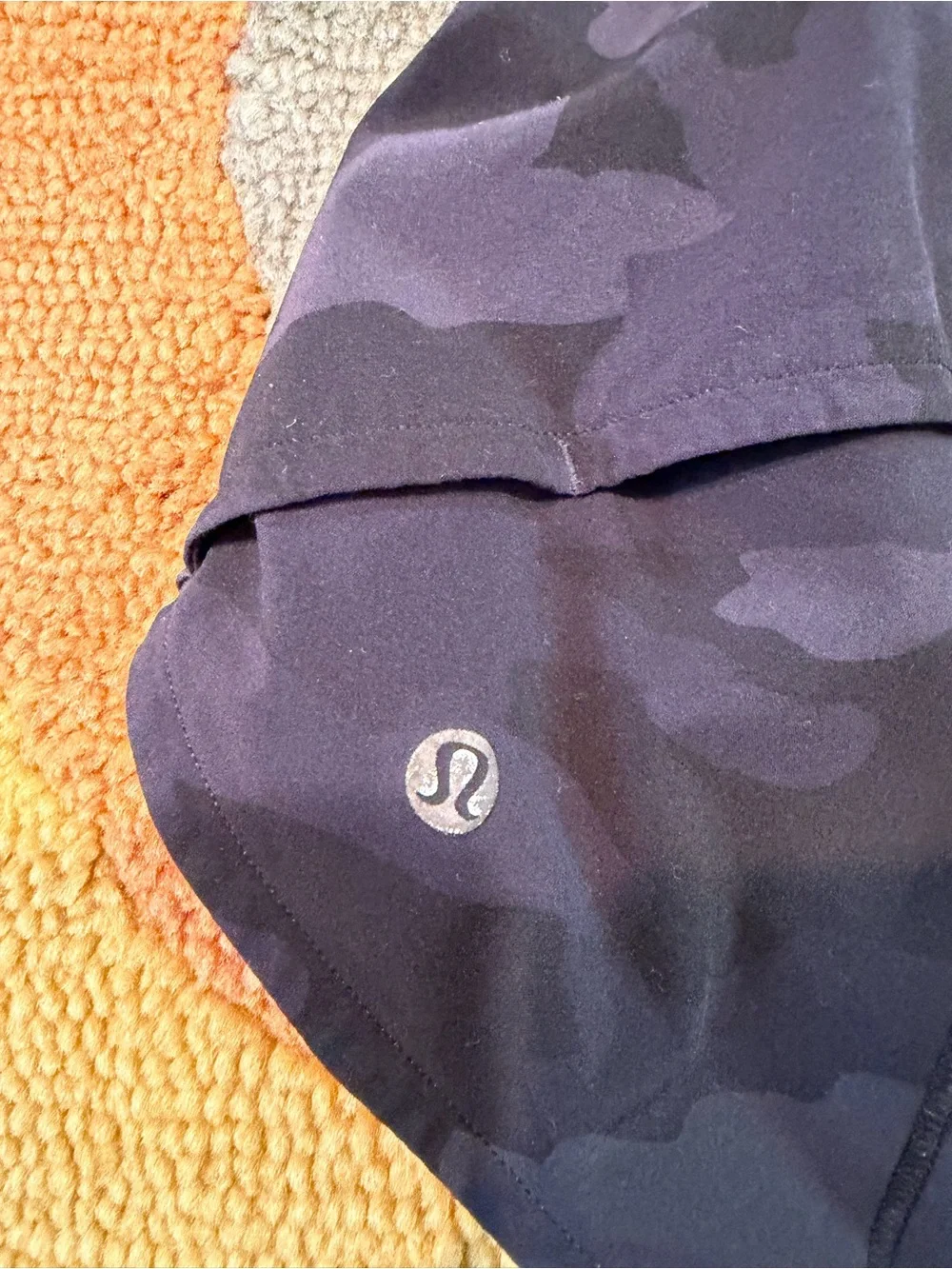 Lululemon Speed Up Shorts 2.5” Low Rise Camo Print Built in Underwear Size 8